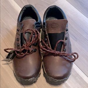 NEW Men’s leather shoes with rubber soles